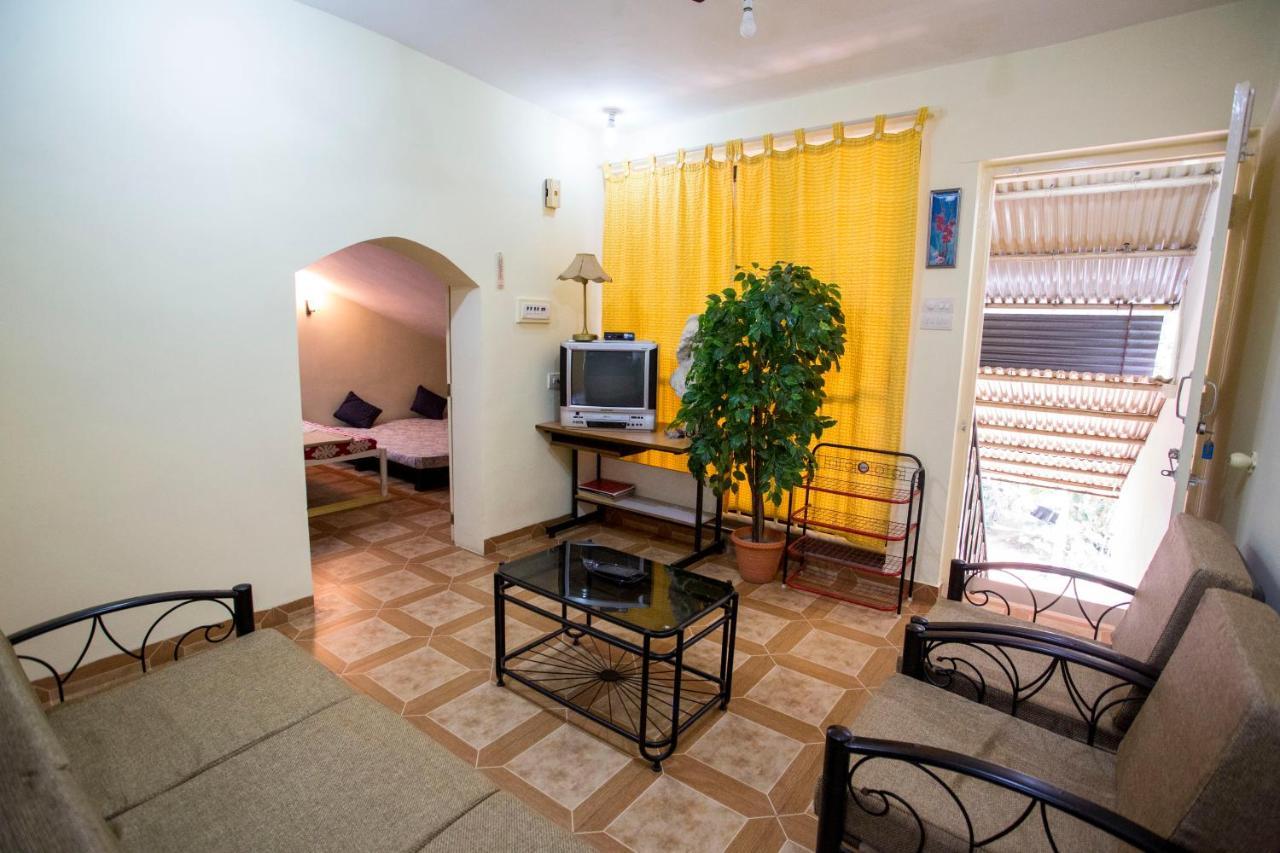 Darryl Ribeiro's 2bhk & 3bhk In A *